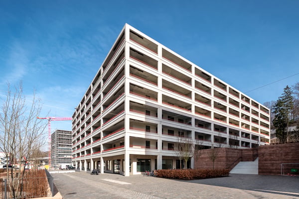 Moderne Neubauwohnung mit Loggia im Greencity 2
