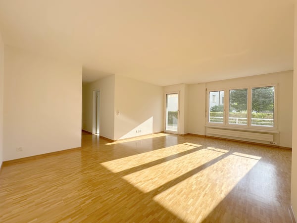 Ihr neues Zuhause mit Gartensitzpatz! 3