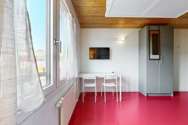 Un studio meublé - Bon TL CHF 300.00 offert ! 5