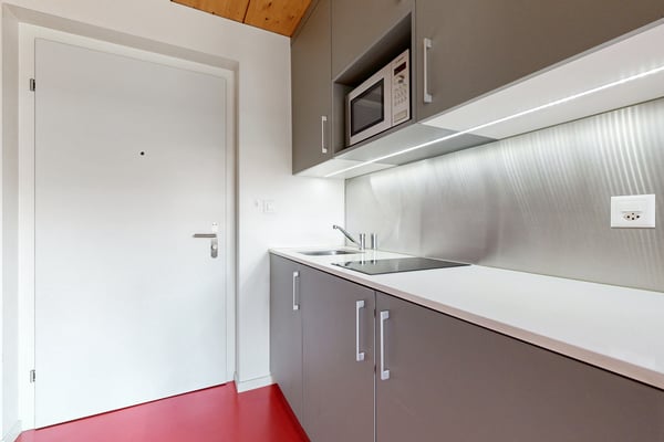 Un studio meublé - Bon TL CHF 300.00 offert ! 3