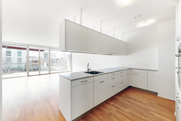 Modern wohnen mit Loggia an attraktiver Lage in Emmen 2