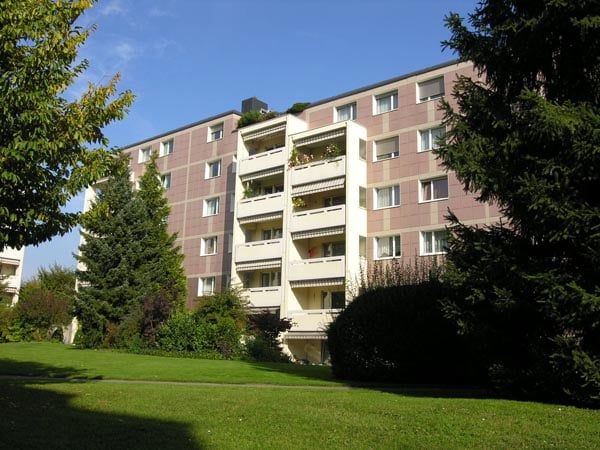Familienfreundliche Überbauung im Grünen 2