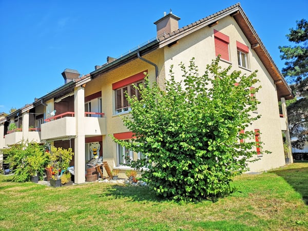 Lichtdurchflutete Dachwohnung mit zwei Terrassen! - Befristet bis 30.06.2027!
