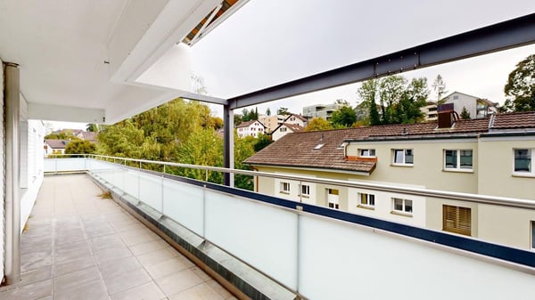 Wohnen mit Stil - grosszügige Attikawohnung im Geissmattquartier 11