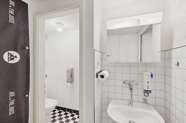 Attraktive Büroräumlichkeiten am Rennweg 10