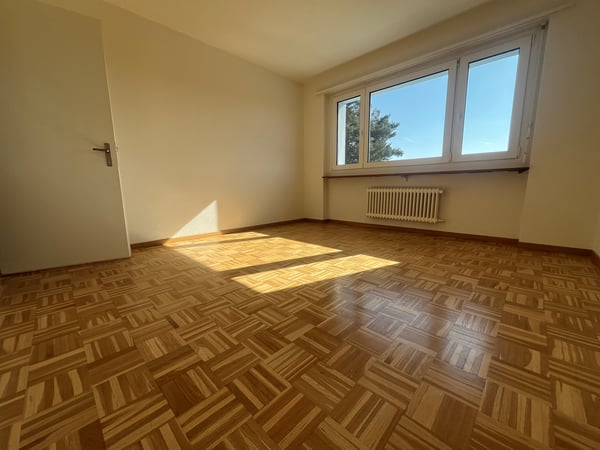 Frisch sanierte, sonnige Wohnung an idealer Wohnlage! 2
