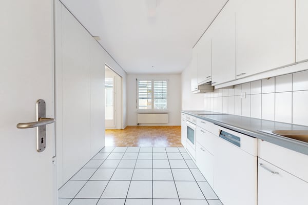 Dachwohnung mit Terrasse in schöner Überbauung im Grünen 3
