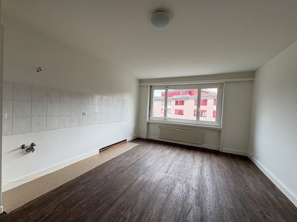 Büro- Praxisfläche - Atelierefläche direkt am Bahnhof! 3