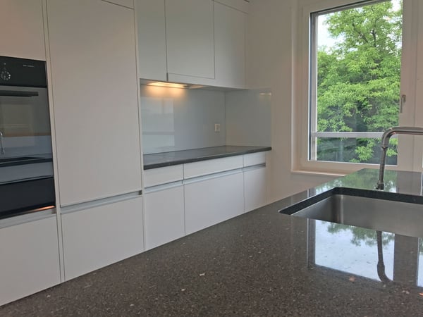 Modern ausgestattete Familienwohnung mit grossem Balkon 8