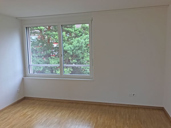 Modern ausgestattete Familienwohnung mit grossem Balkon 5