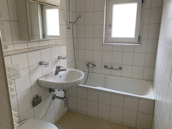 Wohnung im ruhigen Wohnquatier mit eigenem Gartensitzplatz! 6