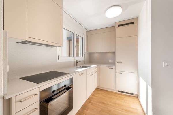Frisch saniert  Attikatraum mit grosser Dachterrasse sucht Sie!