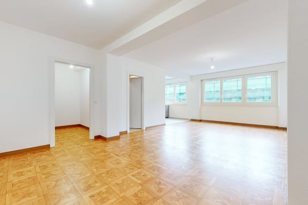 Bel appartement de 2 pièces rénové avec une localisation parfaite! 2