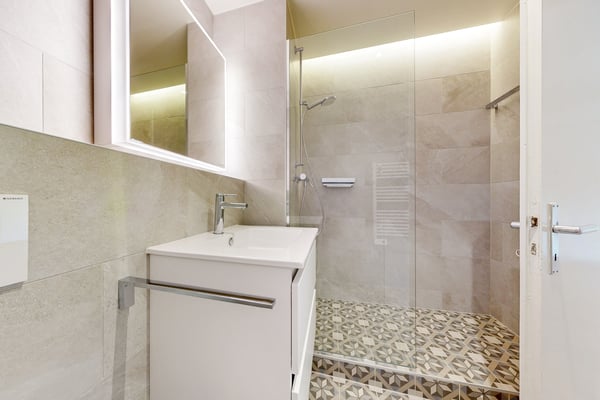 Bel appartement de 2 pièces rénové avec une localisation parfaite! 6