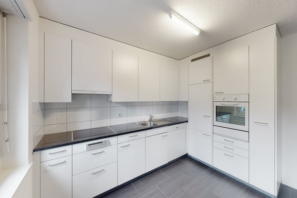 Grosszügige Wohnung in ruhiger Liegenschaft befristet bis 31.03.2028! 2