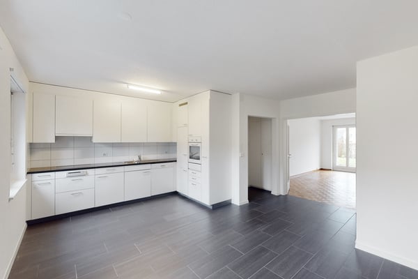Grosszügige Wohnung in ruhiger Liegenschaft befristet bis 31.03.2028! 3