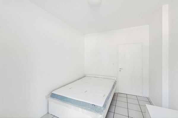 Camere singole in locazione allultimo piano posizione strategica 3