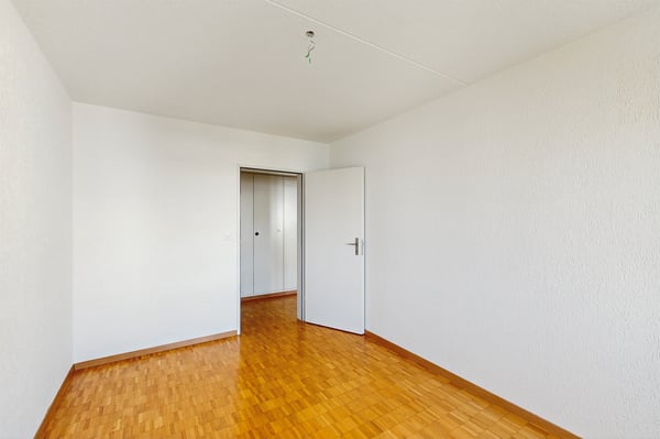 Sommer-Special: Jetzt einziehen und CHF 1'000. Umzugsgutschein sichern! 9