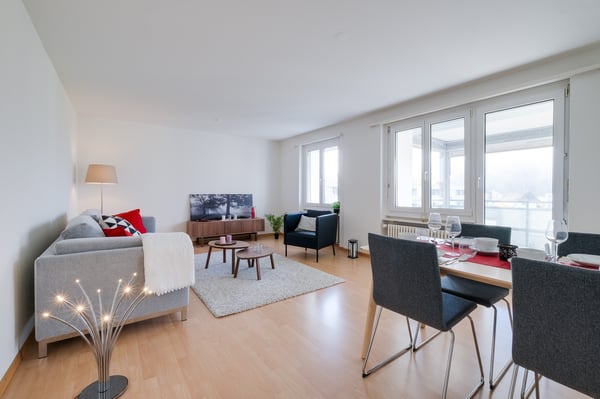 Grosszügige 3-Zimmer-Wohnung in familienfreundlichem Quartier! 2