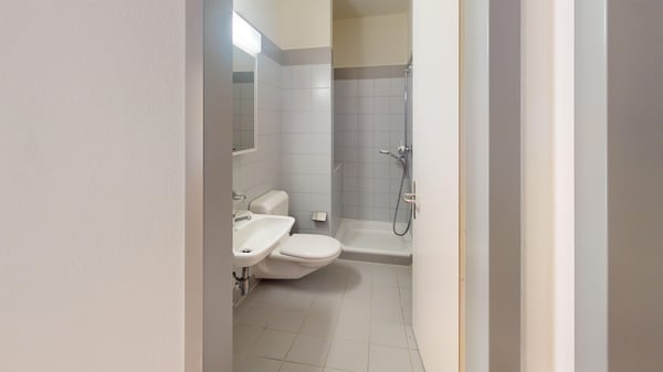 Ampi spazi, doppi servizi e possibilità di installare la propria lavatrice 7