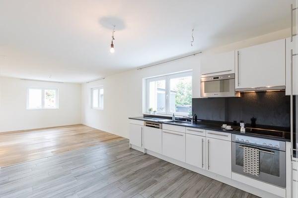 Ihre neue, helle Wohnung im Zentrum wartet auf Sie - Mieten ohne Kaution! 2