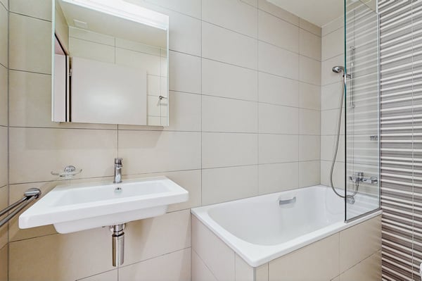 Spacieux logement à louer à Montreux 8