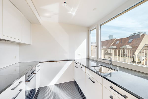 Attraktive Attikawohnung mit grosszügiger Dachterrasse 2