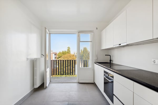 Superbe appartement rénové à la Servette 6