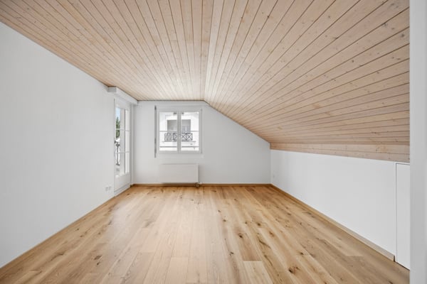 Grosszügige Dachwohnung - Erstvermietung nach Sanierung 7