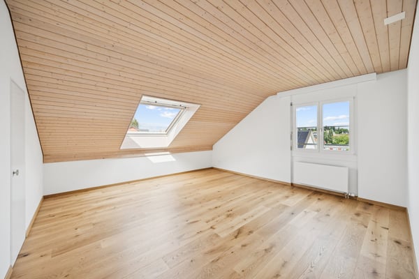 Erstvermietung nach Sanierung - attraktive Dachwohnung 8