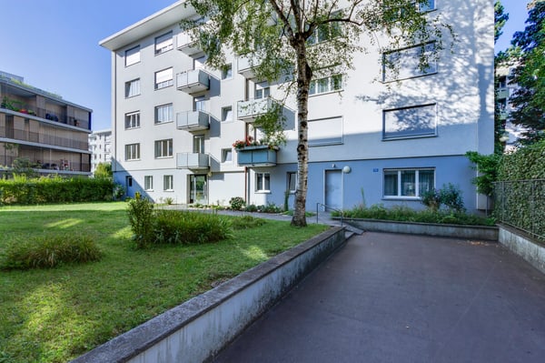 Abstellplatz in unmittelbarer Nähe des Unispitals Basel