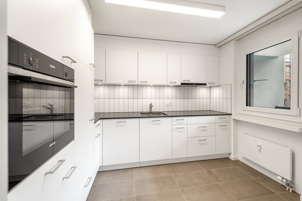 Erstbezug nach Sanierung. Grosszügige Wohnung mitten in Familienquartier. 7
