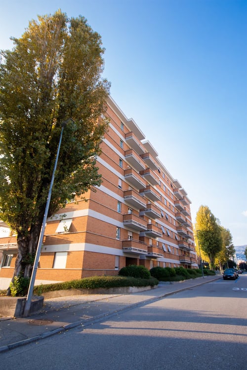Ampia soluzione abitativa con terrazza e doppi servizi