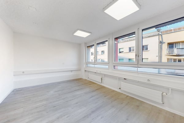 Bureaux fonctionnels et lumineux à proximité immédiate de la gare 2