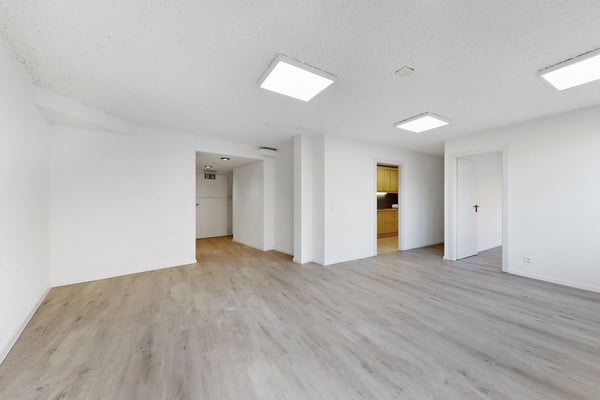 Bureaux fonctionnels et lumineux à proximité immédiate de la gare 7