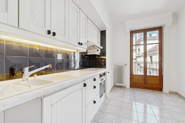 Au pied de la vieille-ville de Genève - BAIL A TERME FIXE jusqu'au 31.10.2028 4
