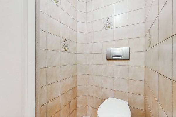 Au pied de la vieille-ville de Genève - BAIL A TERME FIXE jusqu'au 31.10.2028 8