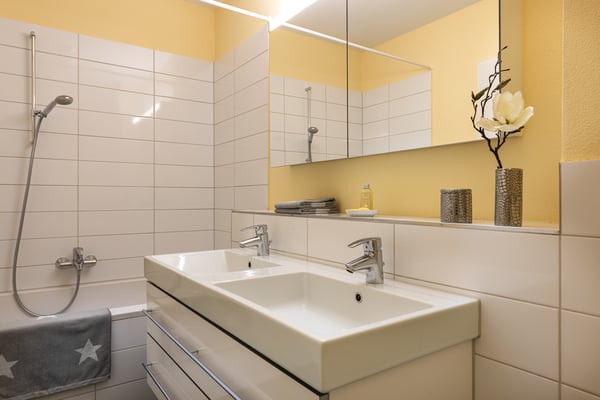 Moderne Wohnung mitten in Zürich 11