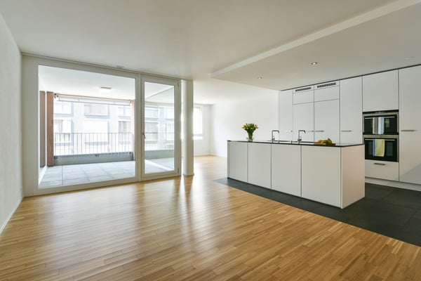 Moderne Wohnung mitten in Zürich 10