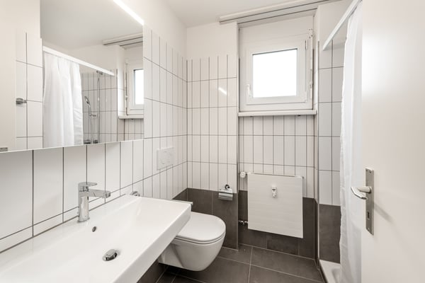 Modernes Wohnen mit Ausblick - sanierte 3.5-Zimmer-Maisonette. 4