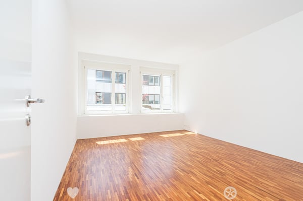 Erleben Sie 142m2 modernstes Wohnparadies im Herzen von Biel! 4
