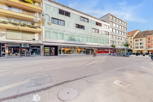 Erleben Sie 122m2 modernstes Wohnparadies im Herzen von Biel! 1