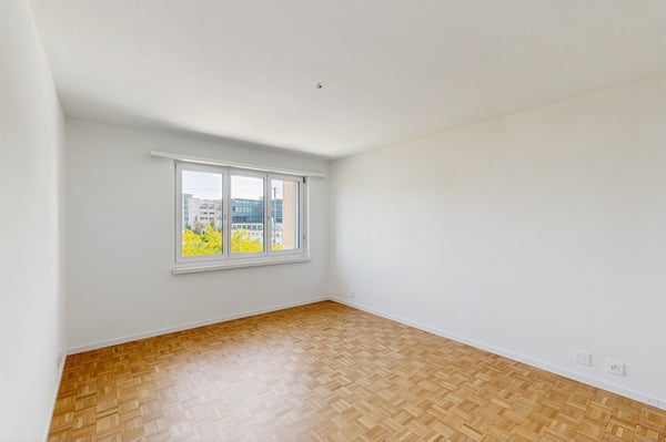 Modern wohnen in Schwerzenbach  frisch saniert & bestens angebunden! 5