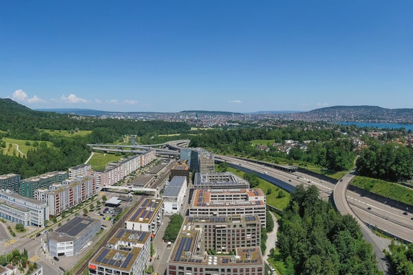 Grosszügiger Gewerberraum an attraktiver Lage im Quartier Greencity 1
