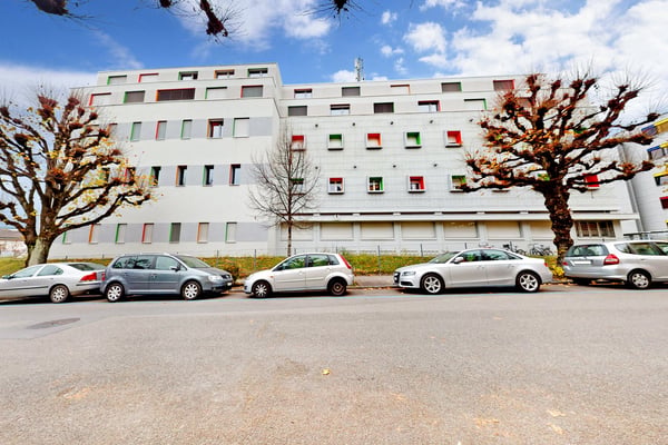 Place de parc extérieure à louer 8