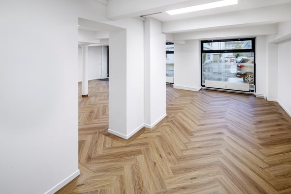 Hochwertig ausgebautes Ladenlokal 4