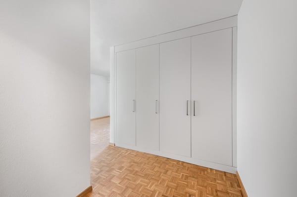 Renovierte 4.5-Zimmerwohnung mit Gartensitzplatz in Brugg 6