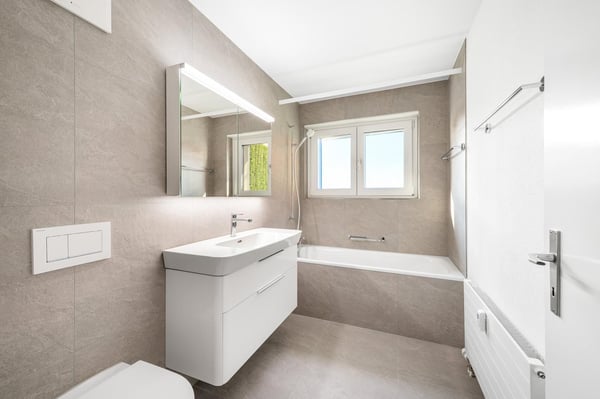 Renovierte 4.5-Zimmerwohnung mit Gartensitzplatz in Brugg 5