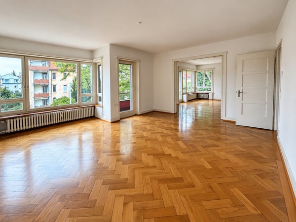 Grosszügige Wohnung an zentraler Lage 2