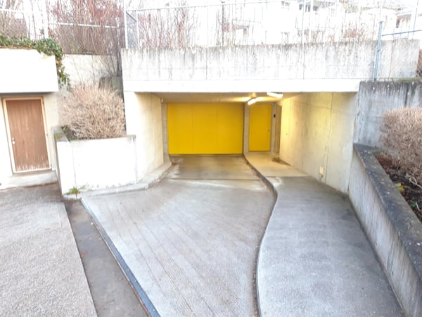 Sichern Sie sich Ihren Einstellplatz in Schwerzenbach 2